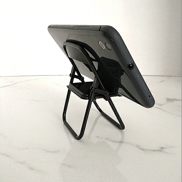 Folding Chair Statement Necklace Cellphone Holder or Desk Accessory I.Y.K.Y.K - Picture 4 of 13